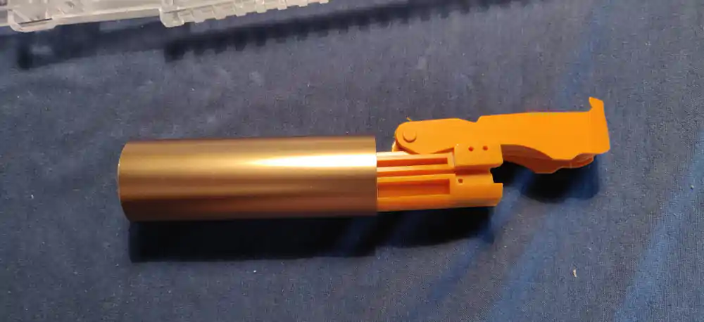 body, plunger tube lifter